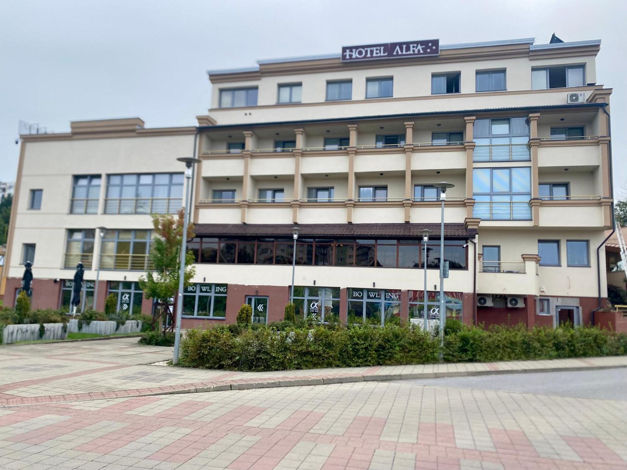Hotel Alfa Giraltovce Exteriér fotografie